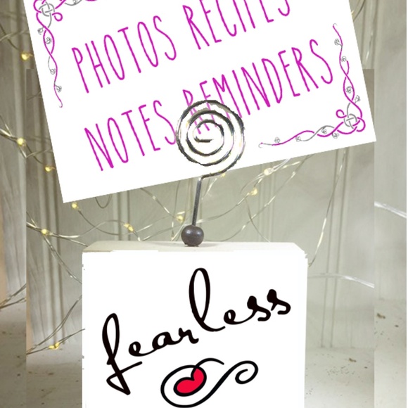 Taylor Swift perfect love quote on photo stand - Picture 2 of 6